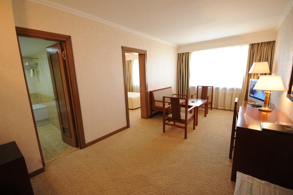 Flower Hotel Ulan Bator Rum bild