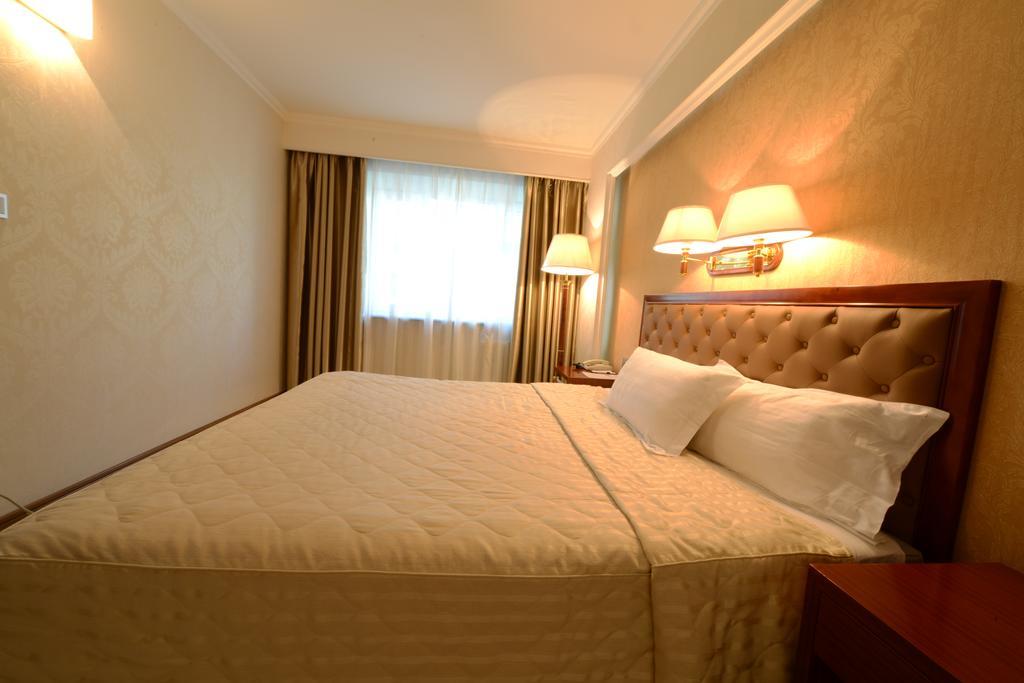 Flower Hotel Ulan Bator Rum bild